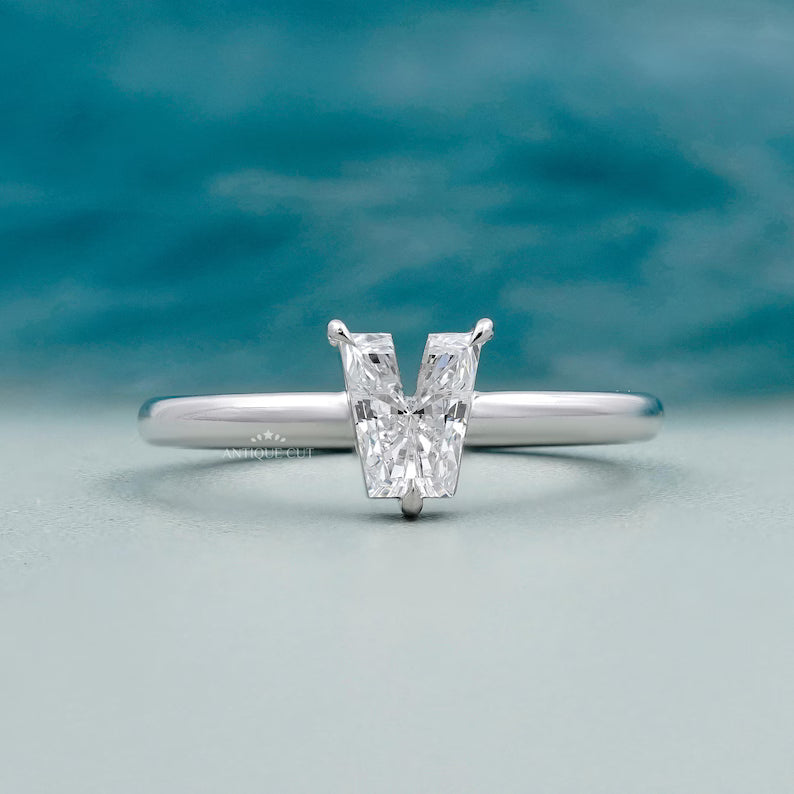 V Shape Diamond Ring 