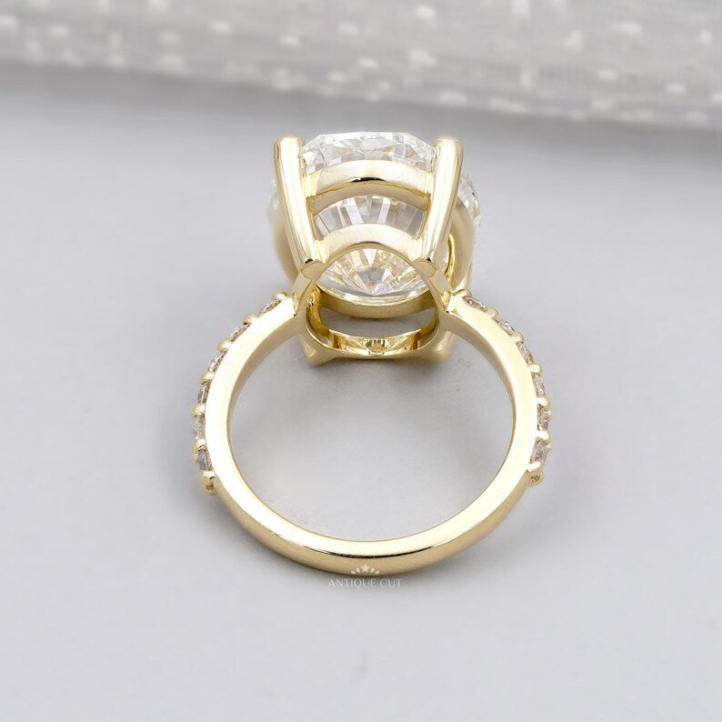 Antiquecut antique style oval engagement ring yellow gold