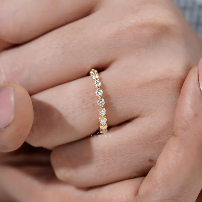Round Diamond Wedding Band | Eternity Rings for Women