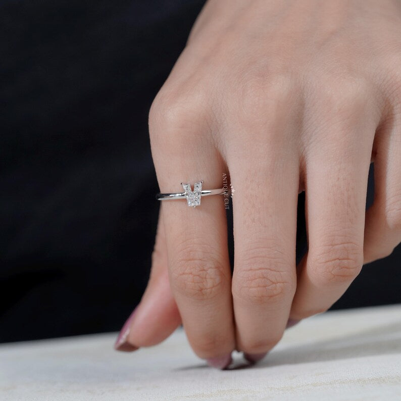V Shape Diamond Ring 