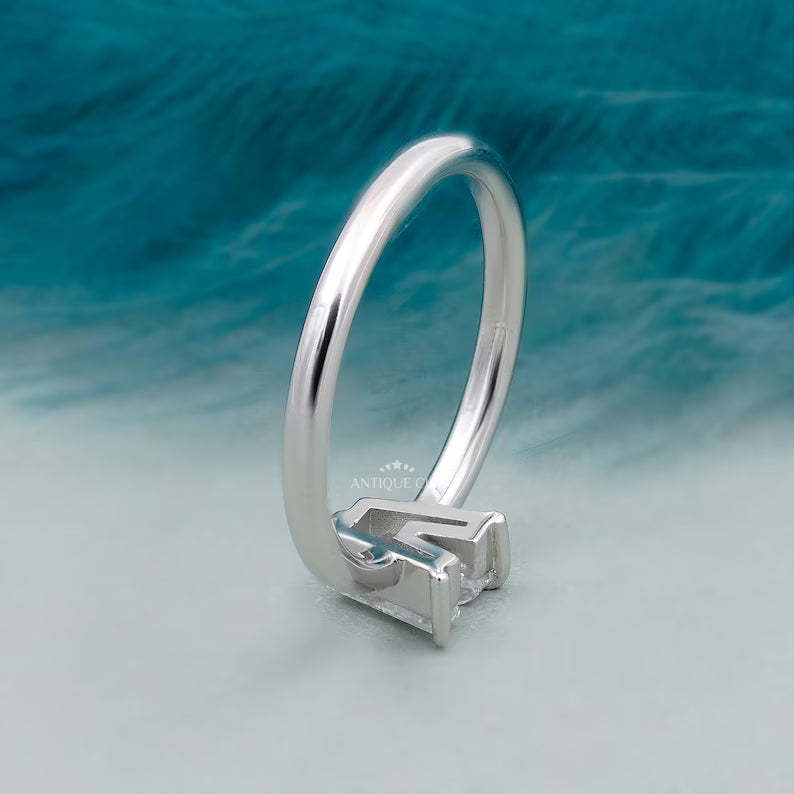 V Shape Diamond Ring 