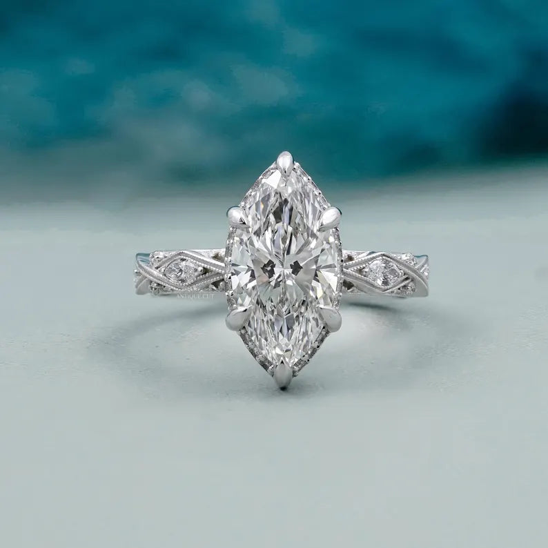 Marquise diamond ring in white gold