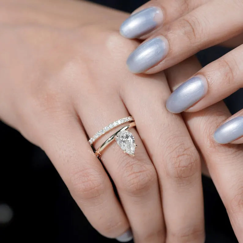 Luxury Pear Cut Diamond Ring
