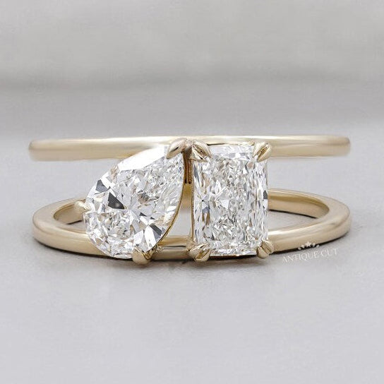 Toi et Moi diamond engagement ring in yellow gold