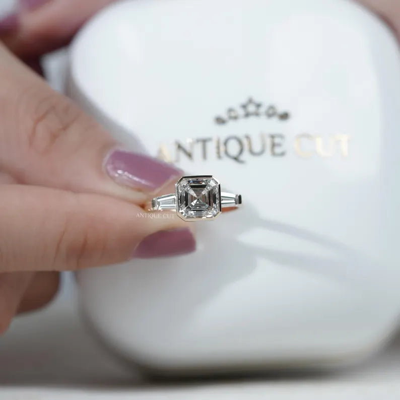Elegant three stone diamond ring design