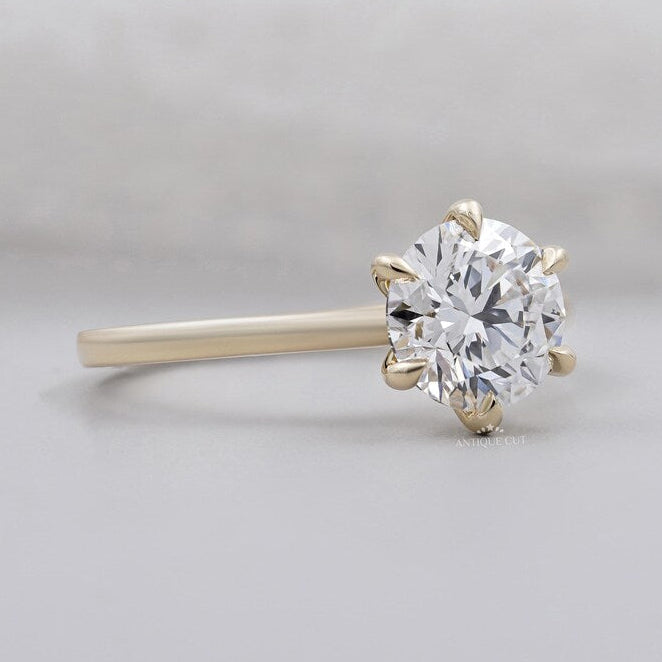 Round Brilliant Cut Diamond Ring with Solitaire Diamond | Yellow Gold