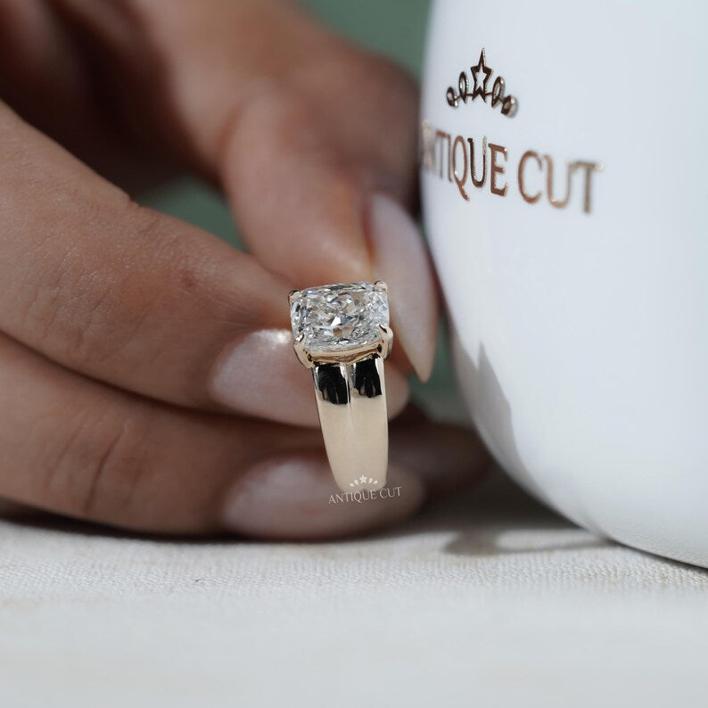 Classic cushion cut diamond ring design