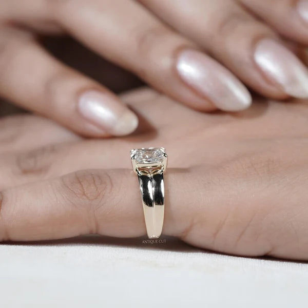 Solitaire Diamond Cushion Cut Engagement Ring in Yellow Gold | IGI Certified
