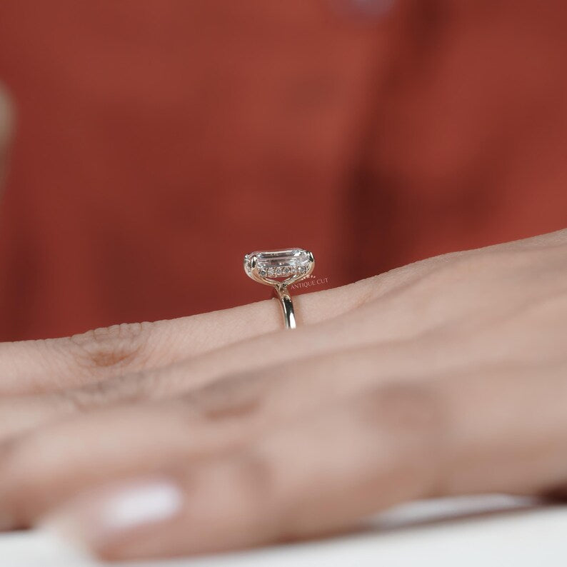 Bridal emerald cut diamond ring