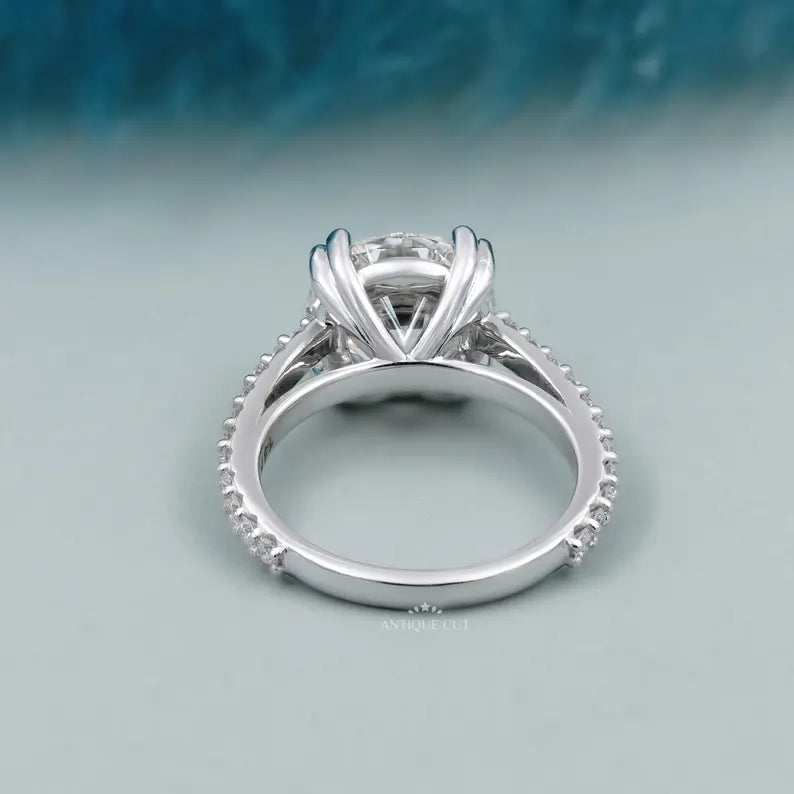side stone diamond ring in white gold