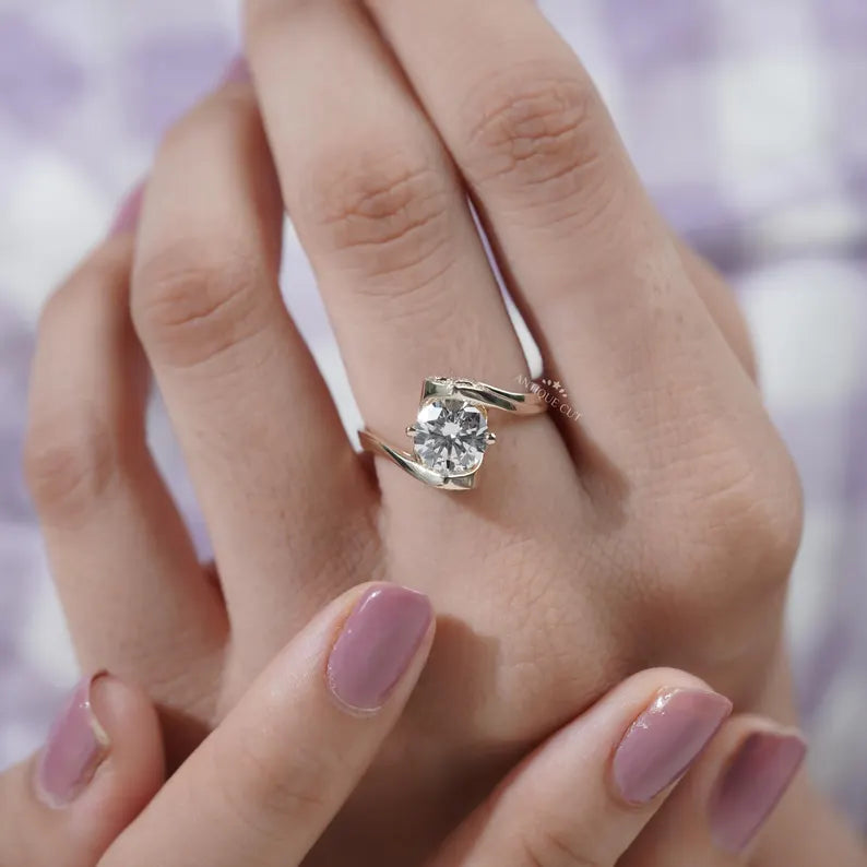 Round cut bridal ring with diamond under-halo detail