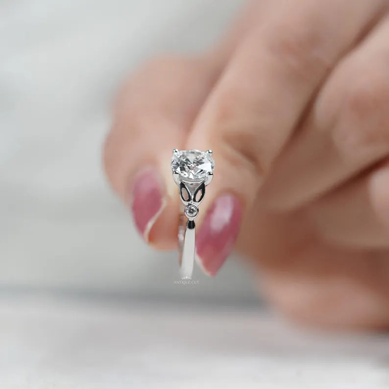 Round Cut Diamond Engagement Ring with Leaf Side Accents in White Gold | IGI Certified