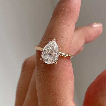 Pear 1.5ct IGI certified, EF Color, VS Clarity, Lab Diamond Solitaire Engagement ring