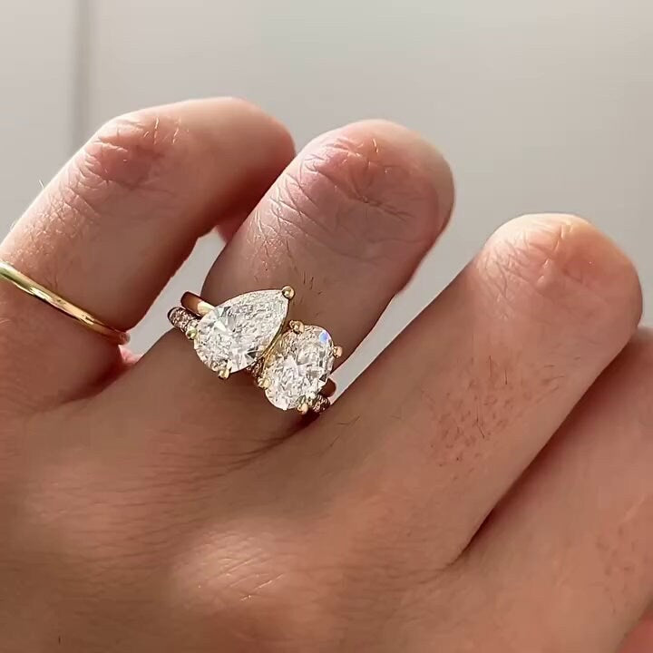 Pear and Oval 2.50tcw Lab Grown Diamond Toi Et Moi Engagement Ring, D-E-F Color, VVS-VS Clarity