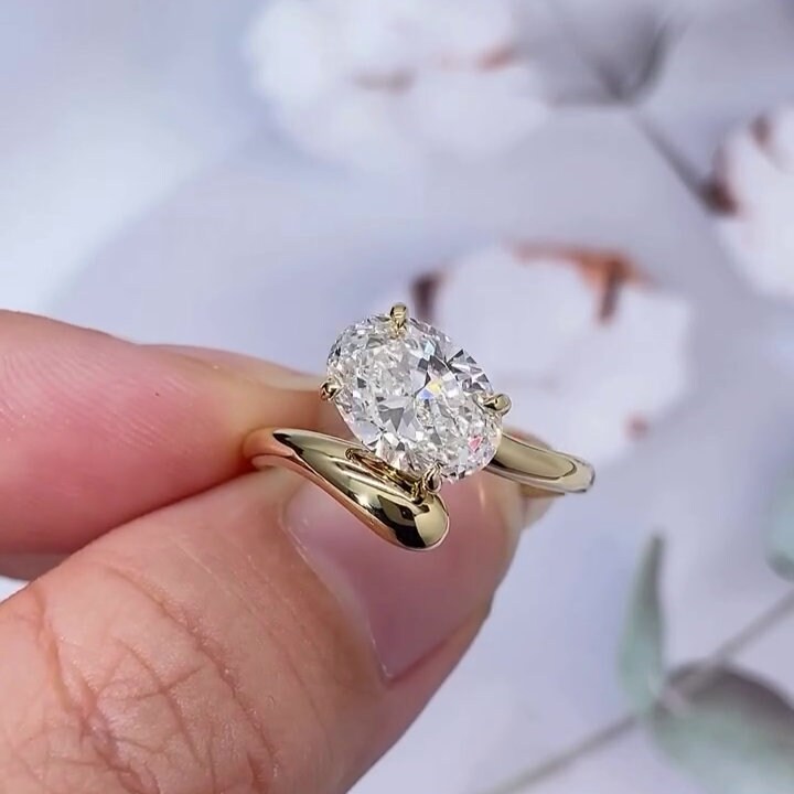 Veronika - Oval 3.61ct Lab Grown Diamond Bypass Engagement Ring | 14k Yellow Gold