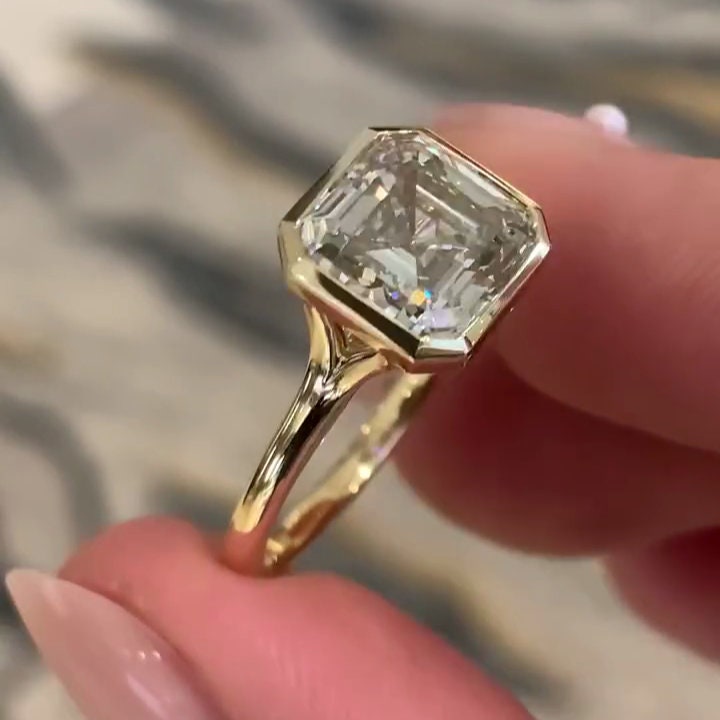 Asscher 2.70ct Lab Diamond Split Bezel Engagement Ring | IGI Certified D-E-F VVS–VS