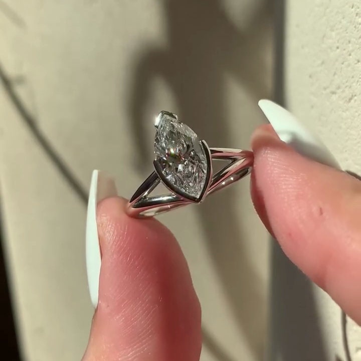 1.50ct Marquise Lab Grown Diamond Half Bezel Split Shank Engagement Ring | IGI Certified | VVS–VS Clarity