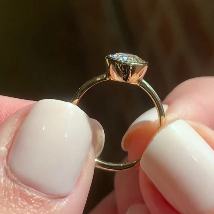 Oval 2.00ct Lab Grown Diamond Bathtub Bezel Fully Engagement Ring, DEF Color, VVS-VS Clarity