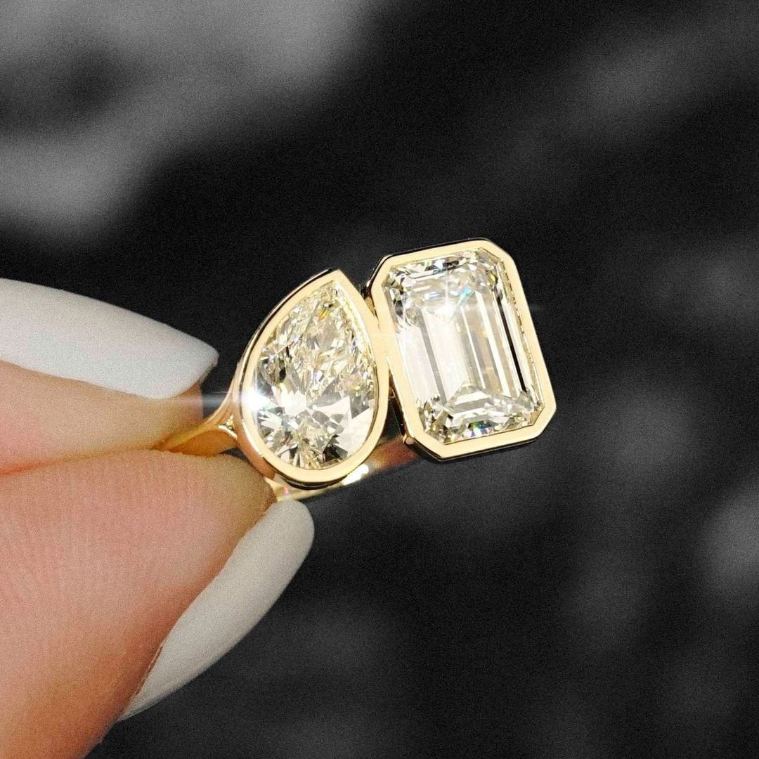 Emerald & Pear 3.30ct Toi Et Moi Lab Diamond Ring | Bezel Set | IGI Certified | D-E-F VVS-VS | 14k 18k Gold