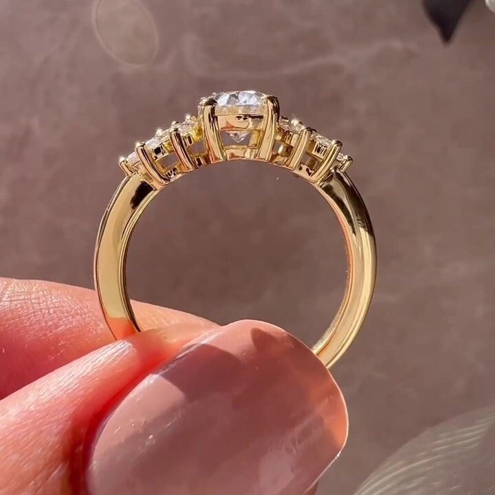 Oval 1.50tcw Lab Grown Diamond Marquise Side Stones Engagement Ring, D-E-F Color, VVS-VS Clarity