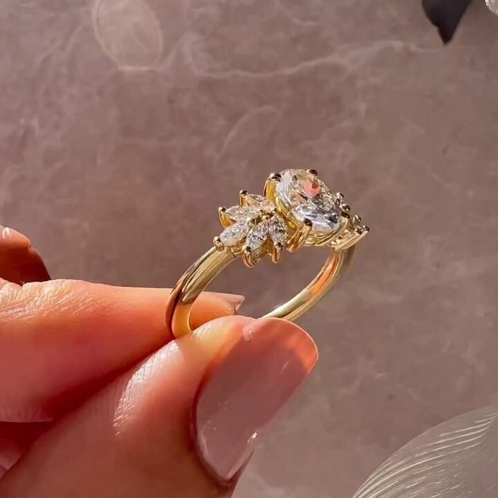 Oval 1.50tcw Lab Grown Diamond Marquise Side Stones Engagement Ring, D-E-F Color, VVS-VS Clarity