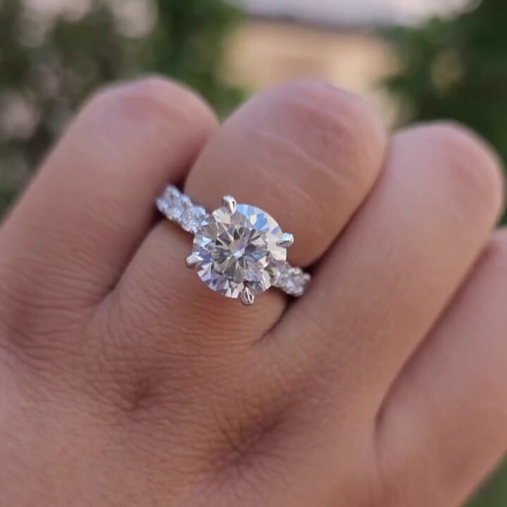 2.00ct Center Round Lab Diamond Ring with Pavé Band | 2.50tcw Total | DEF Color, VVS–VS Clarity | Engagement Ring