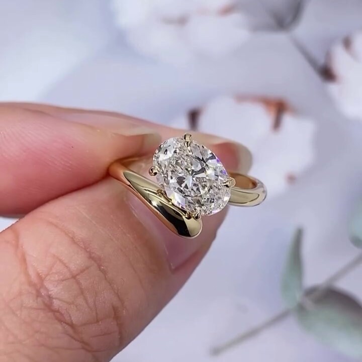 Veronika - Oval 3.61ct Lab Grown Diamond Bypass Engagement Ring | 14k Yellow Gold