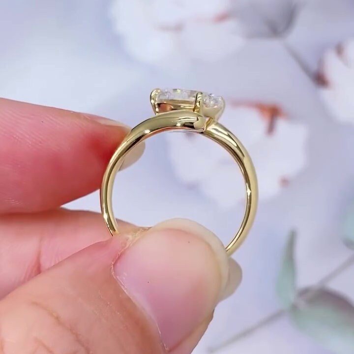 Veronika - Oval 3.61ct Lab Grown Diamond Bypass Engagement Ring | 14k Yellow Gold