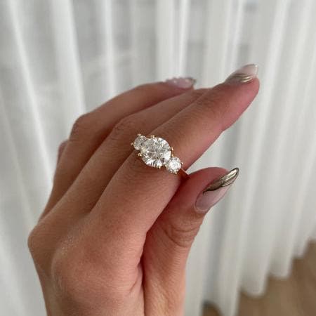 Round 3.00tcw Lab Grown Diamond Three Stone Diamond Engagement ring, DEF Color, VVS-VS Clarity