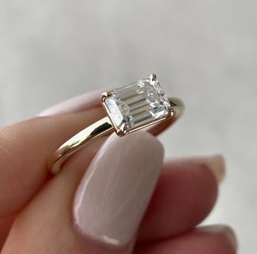 Emerald 2.00ct Lab Grown Diamond East-West Solitaire Engagement ring, EF Color, VS Clarity