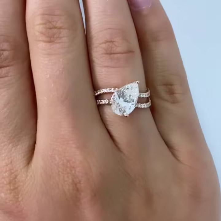 Pear 4.00ct Lab Diamond Double Wave Band Ring | IGI Certified D-E-F Color, VVS–VS Clarity