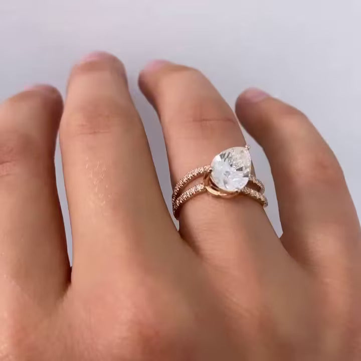 Pear 4.00ct Lab Diamond Double Wave Band Ring | IGI Certified D-E-F Color, VVS–VS Clarity