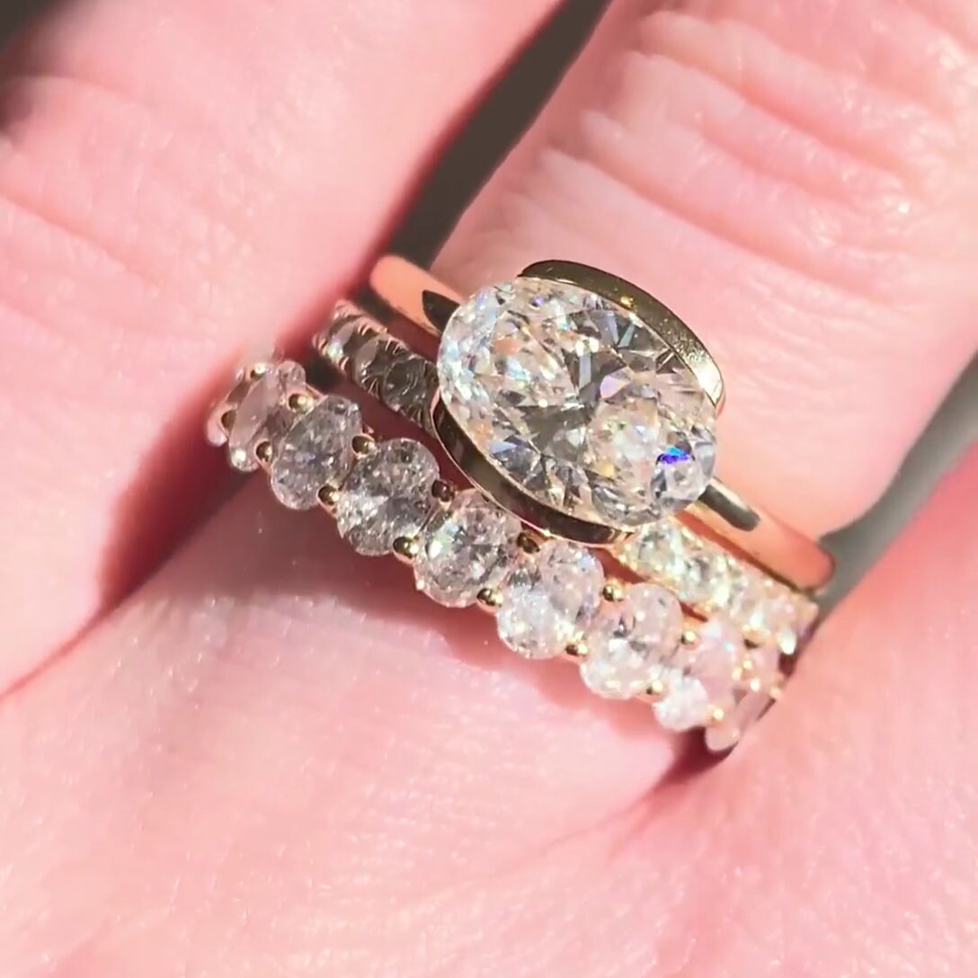 Oval 3.00ct Lab Diamond Half Bezel Engagement Ring | IGI Certified D-E-F VVS–VS Clarity