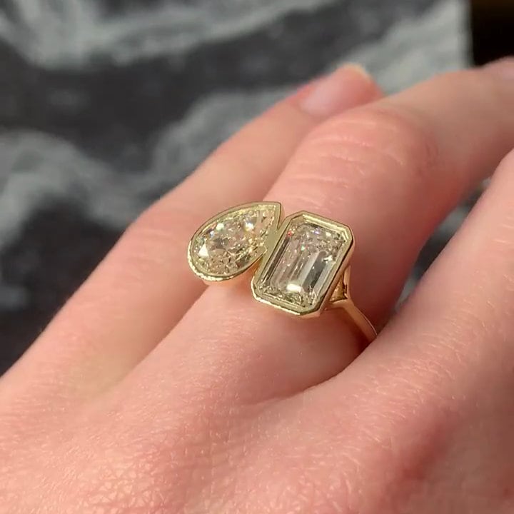 Emerald And Pear 3.30tcw Lab Grown Diamond Bezel Toi et Moi Engagement Ring, D-E-F Color, VVS-VS Clarity - IGI Certificate