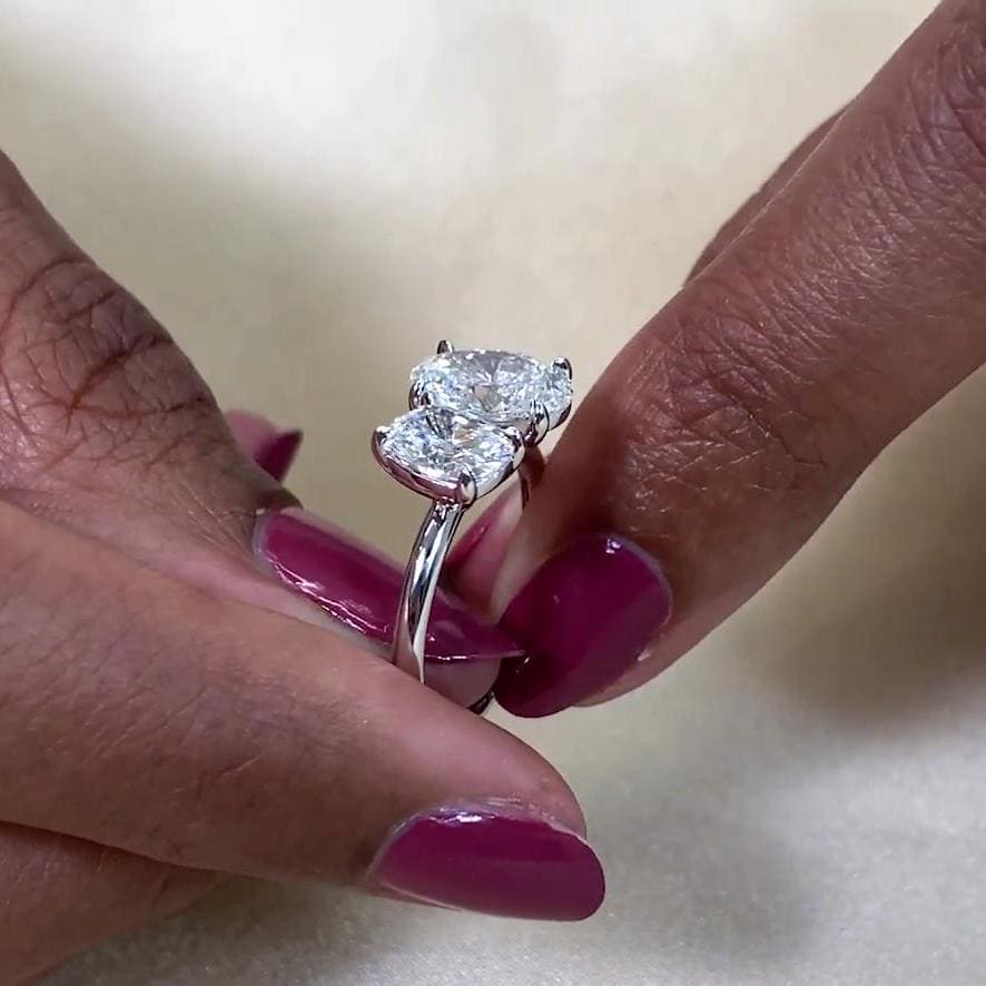 Toi et Moi 2.50ct Lab Grown Diamond Ring | Oval & Cushion Cut | Two-Tone Gold or Platinum | IGI Certified