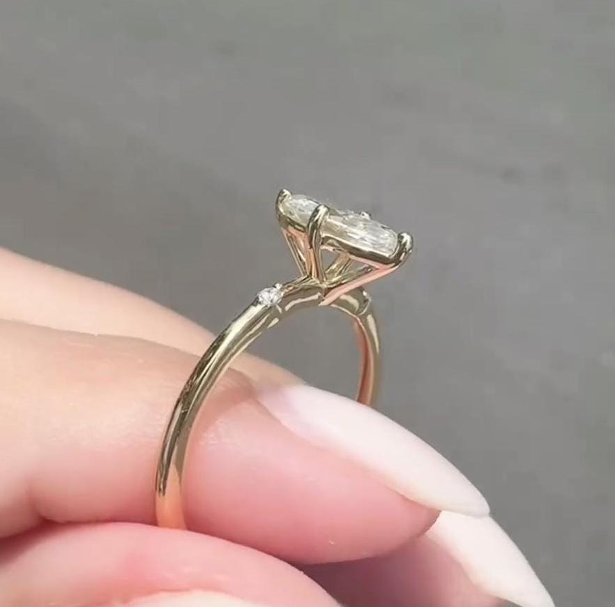Marquise 0.50ct Lab Grown Diamond Accent Engagement Ring, D-E-F Color, VVS-VS Clarity - IGI Certificate