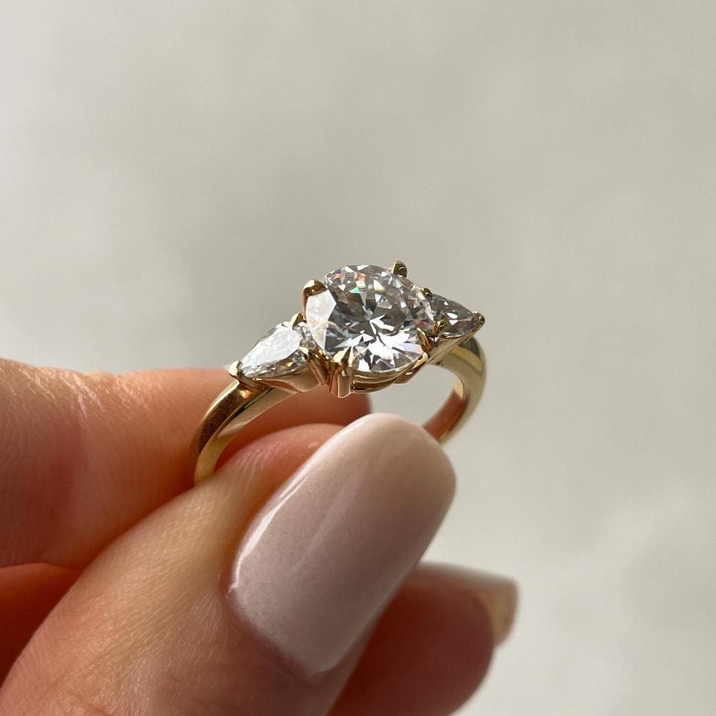 Round 2.50tcw Lab Grown Diamond Three Stone Engagement ring, DEF Color, VVS-VS Clarity