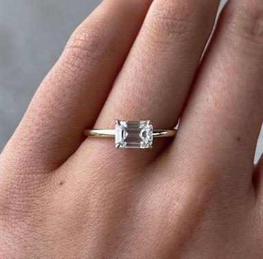 Emerald 2.00ct Lab Grown Diamond East-West Solitaire Engagement ring, EF Color, VS Clarity