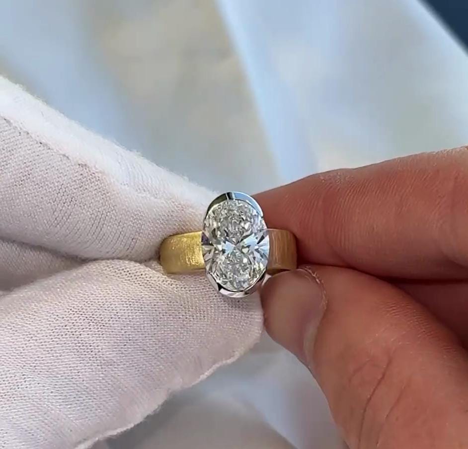 4.00ct Oval Lab Grown Diamond Half Bezel Engagement Ring | IGI Certified | VVS–VS Clarity | Ethical Gold