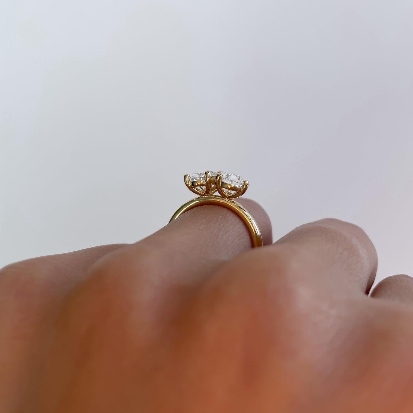 Oval and Pear 4.00tcw Lab Grown Diamond Toi Et Moi Engagement Ring, D-E-F Color, VVS-VS Clarity