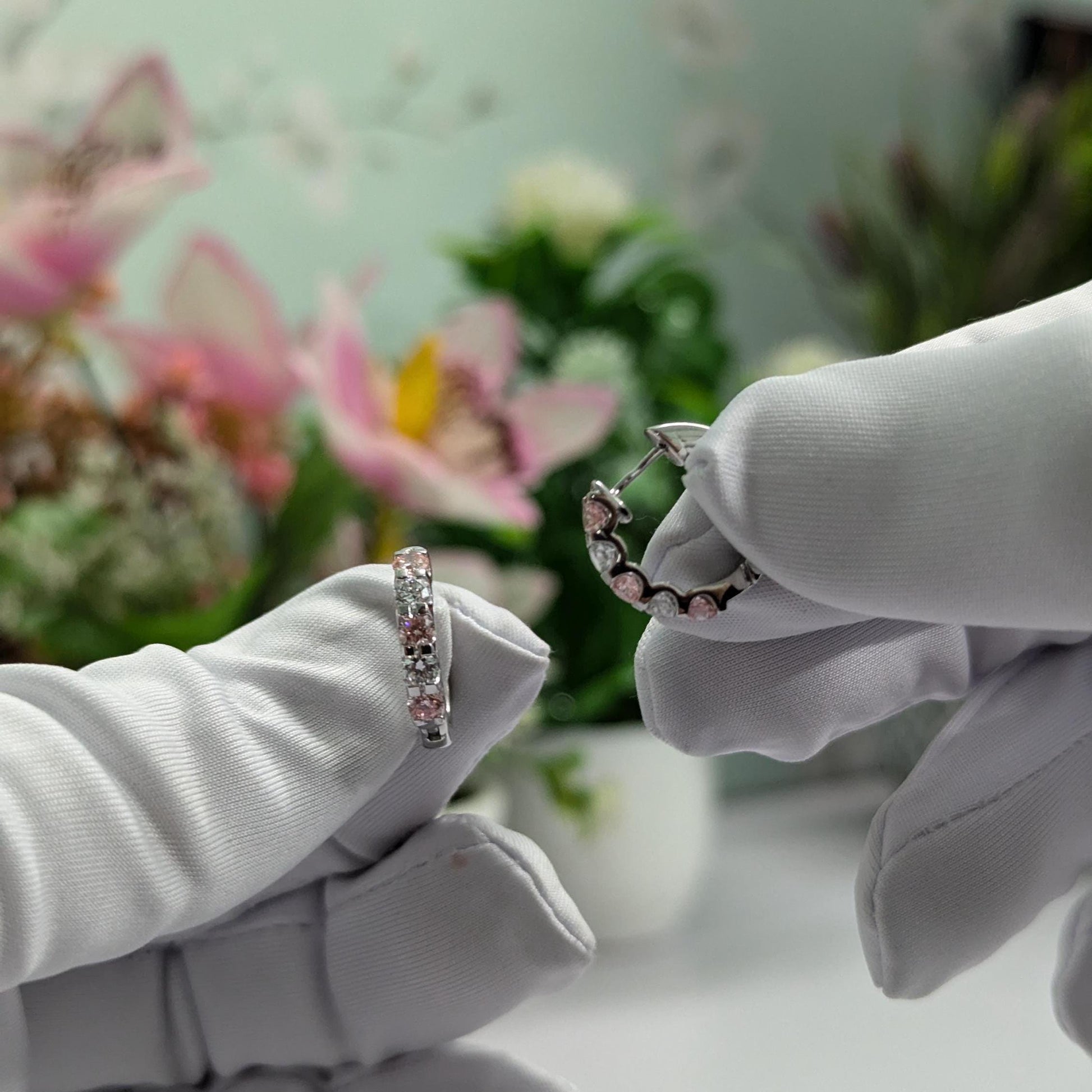 Round 1.00ct Lab Grown Diamond Hoop Earring, EF Color, VS Clarity, IGI Certificate