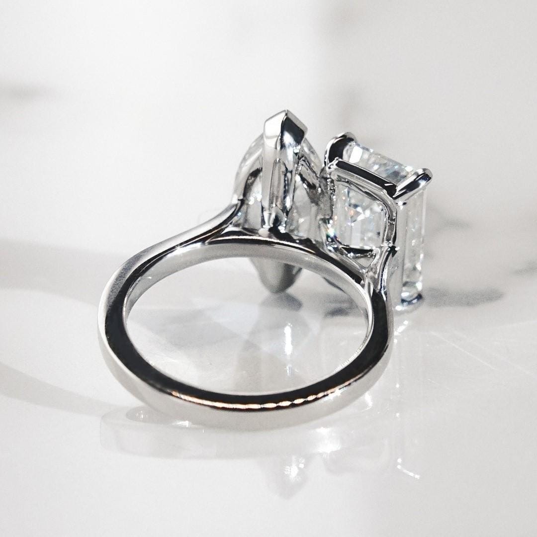 5.00tcw Marquise & Emerald Toi Et Moi Lab Diamond Ring | IGI Certified | 10K–18K Gold | AntiqueCut