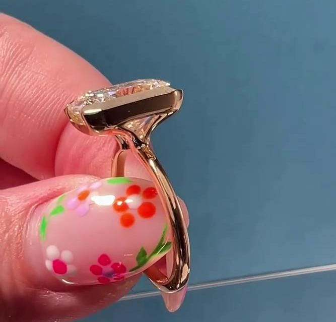 Cushion 3.00ct Lab Diamond Half Bezel Ring | IGI Certified