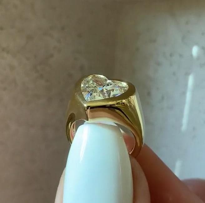 3.00ct Heart Lab Diamond Solitaire Ring | Bezel Set | IGI Certified | DEF VVS | Ethical Gold