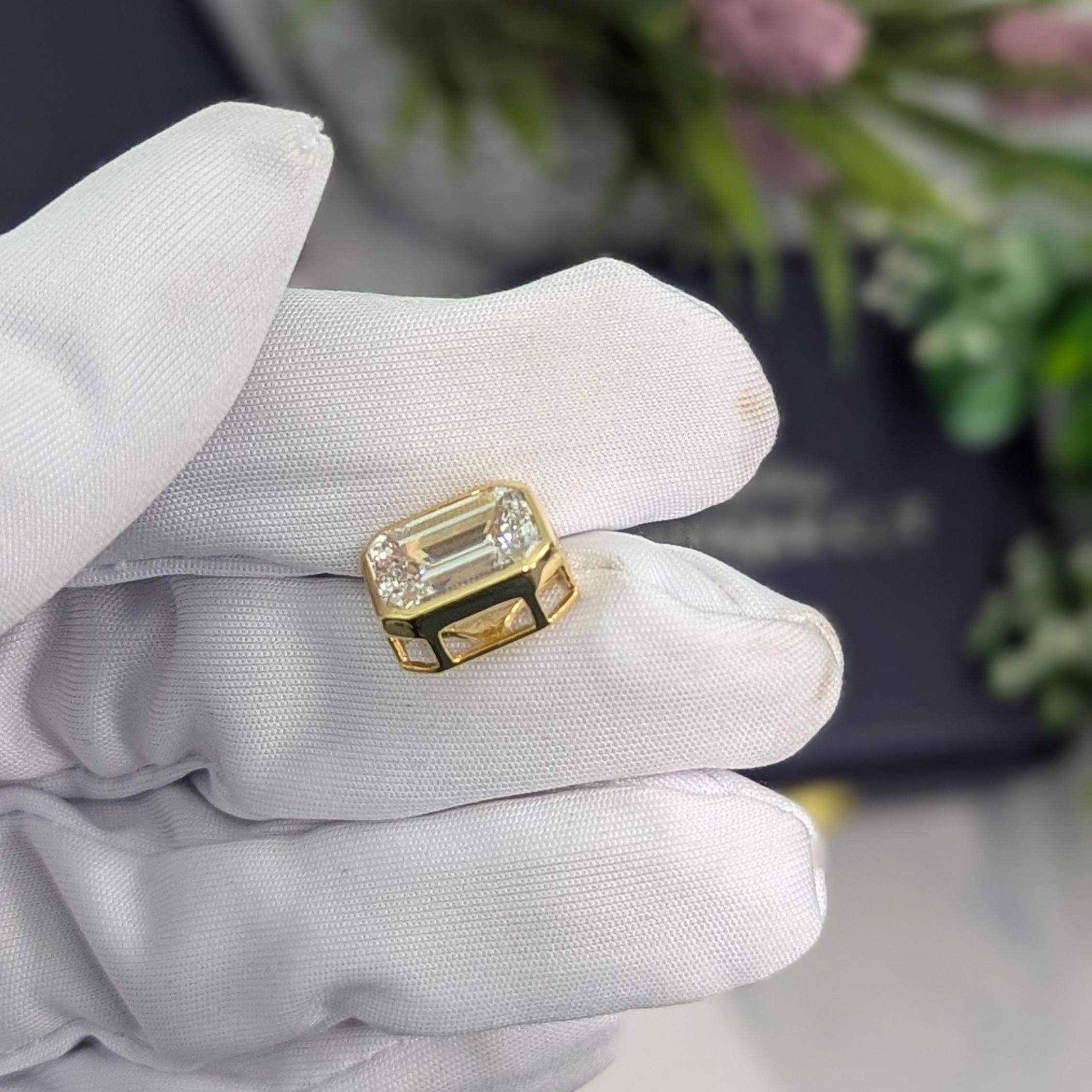 Emerald 3.00ct Lab Grown Diamond Bezel Set Pendant, EF Color, VS Clarity, IGI Certificate