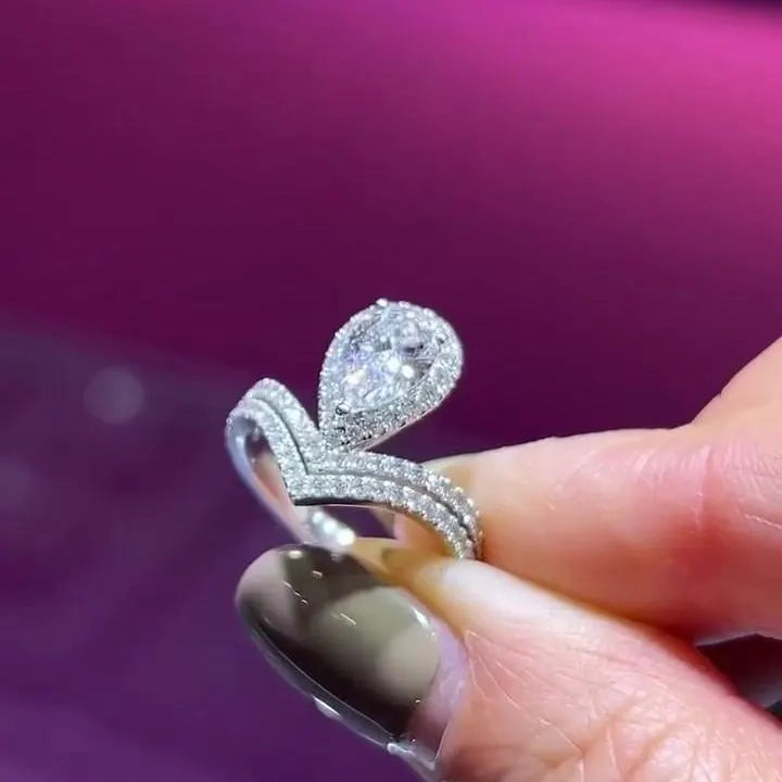 Pear 1.40tcw Lab Grown Diamond V Shape Double Band Halo Engagement Ring, D-E-F Color, VVS-VS Clarity - IGI Certificate