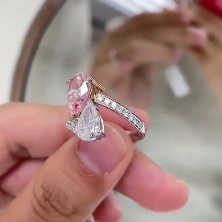 Pink And White Pear 2.80tcw Toi Et Moi Lab Diamond Ring | IGI Certified D-E-F VVS-VS