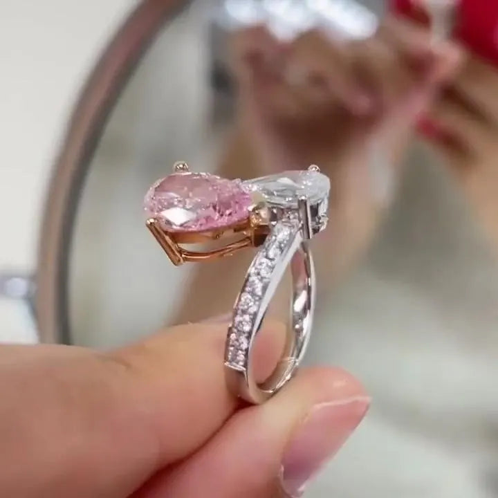 Pink And White Pear 2.80tcw Toi Et Moi Lab Diamond Ring | IGI Certified D-E-F VVS-VS