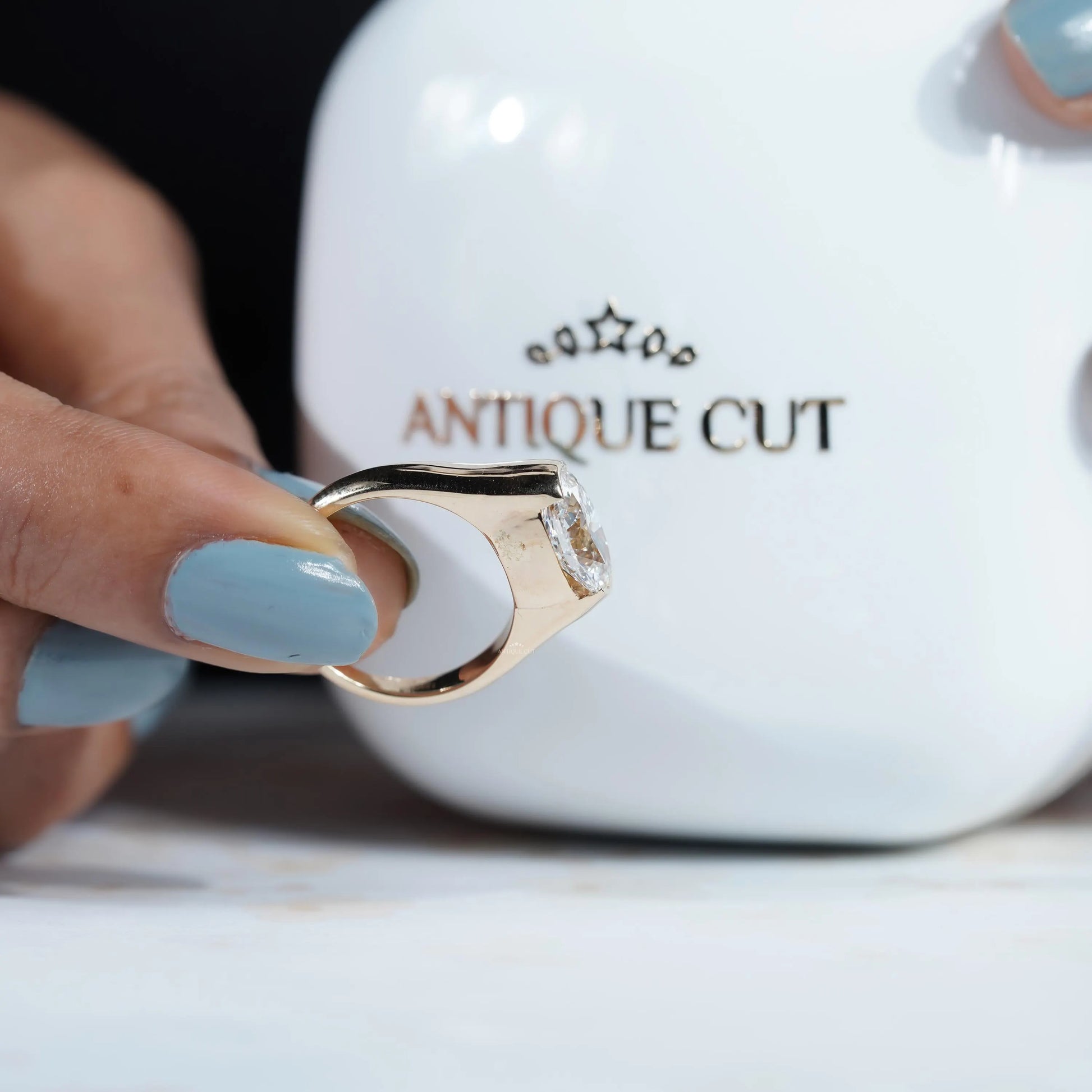 5.00ct Oval Bezel Set Engagement Ring • Solid Gold Thick Band Ring • Modern Oval Solitaire Ring • Unique Sculpted Bezel Ring