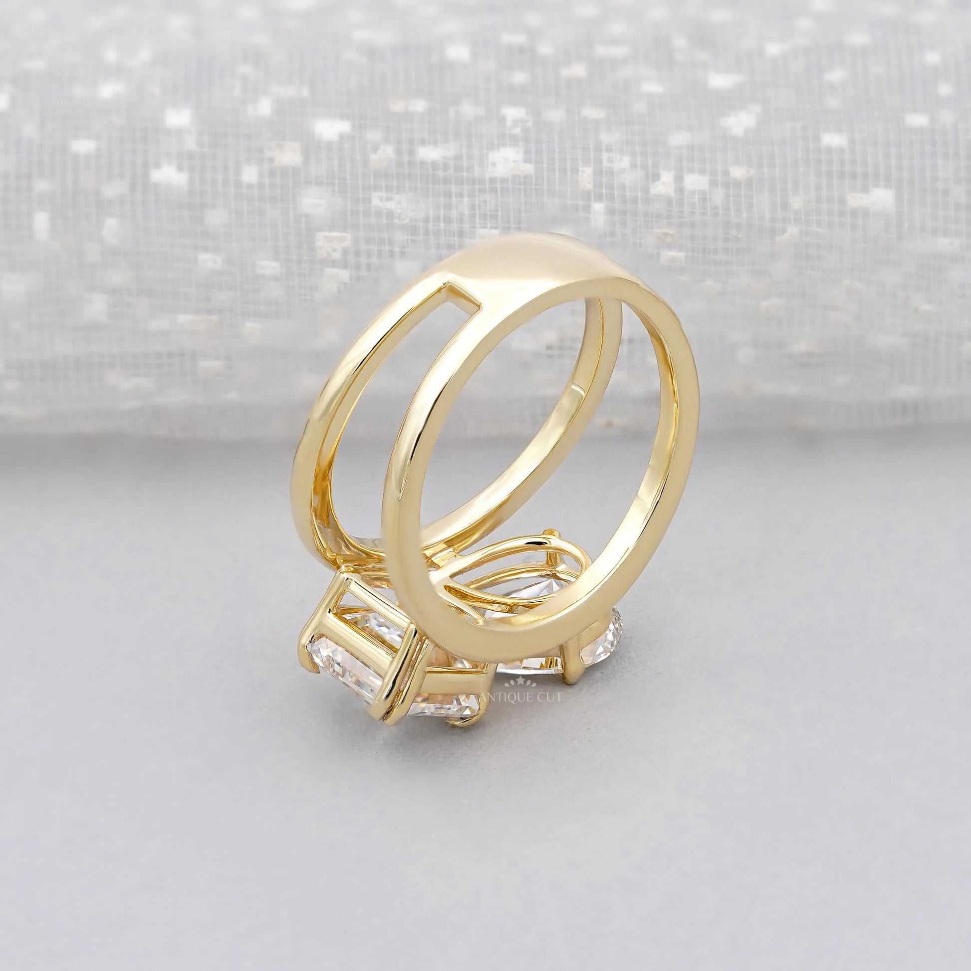 IGI certified emerald and pear engagement ring